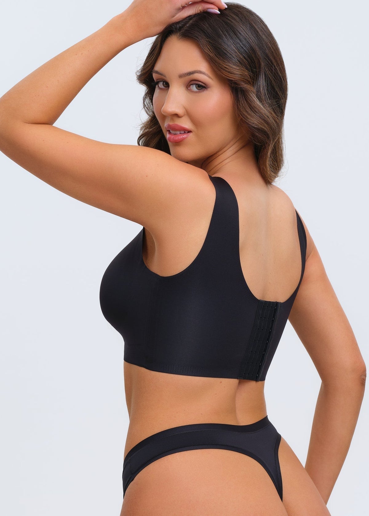MagicEraser V-Neck Tank Bra