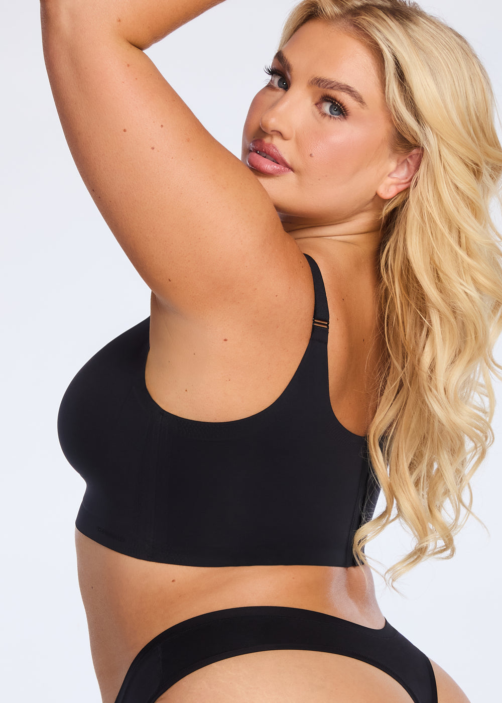 MagicEraser Wireless V-Neck Adjustable Bra